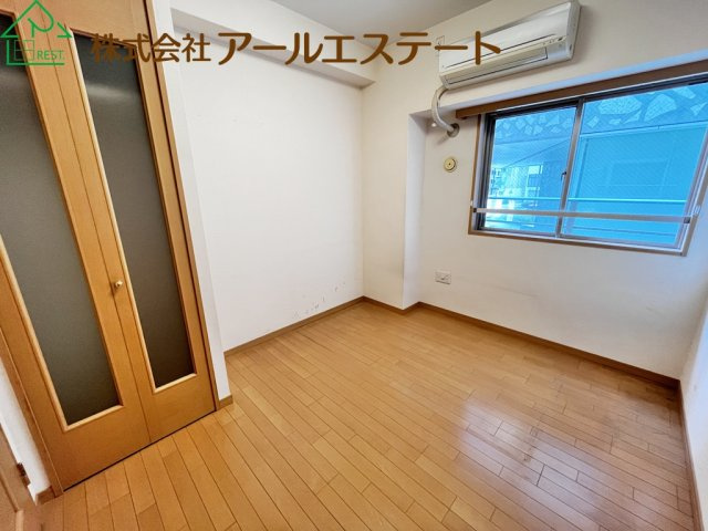 サンヒルズ坂田町　　　JR「姫路駅」徒歩15分の洋室