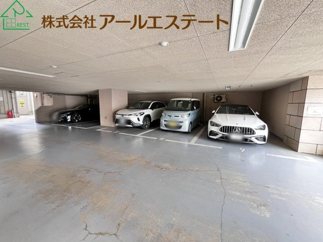 サンヒルズ坂田町　　　JR「姫路駅」徒歩15分の駐車場
