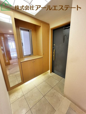 サンヒルズ坂田町　　　JR「姫路駅」徒歩15分の玄関