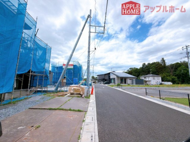 [新築住宅] 東松山市石橋 第1期 全5棟の前面道路含む現地写真