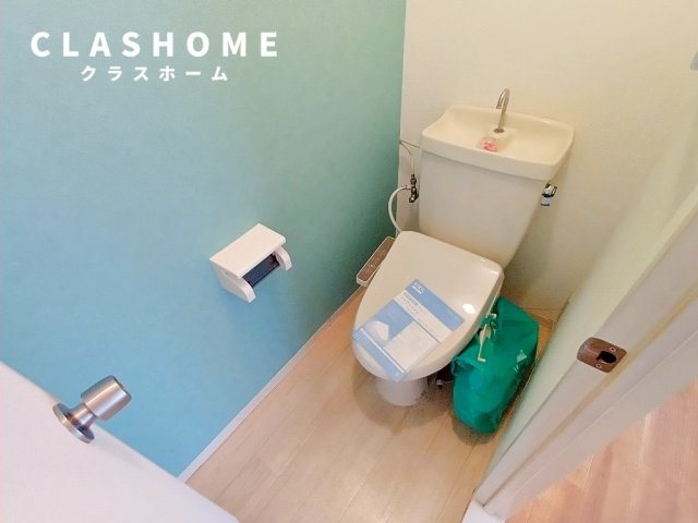 サンパーク谷田Ⅰのトイレ|リフォーム中のお写真となります。