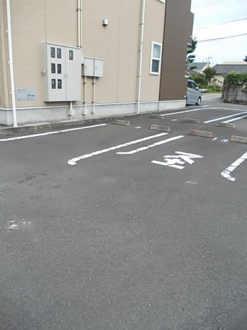 【駐車場】