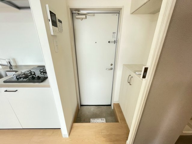 リビングライフ長瀬EASTⅡの玄関
