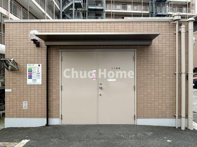 ヴィルヌーブガーデンズ綾瀬のその他共用部分|ゴミ置場