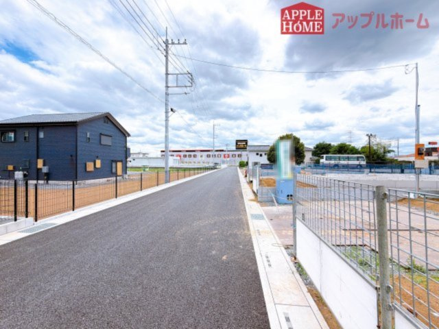 [新築住宅] 東松山市石橋 第1期 全5棟の前面道路含む現地写真