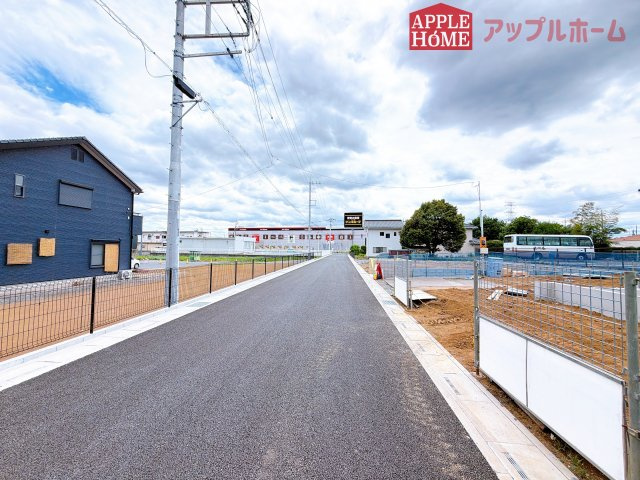 [新築住宅] 東松山市石橋 第1期 全5棟の前面道路含む現地写真