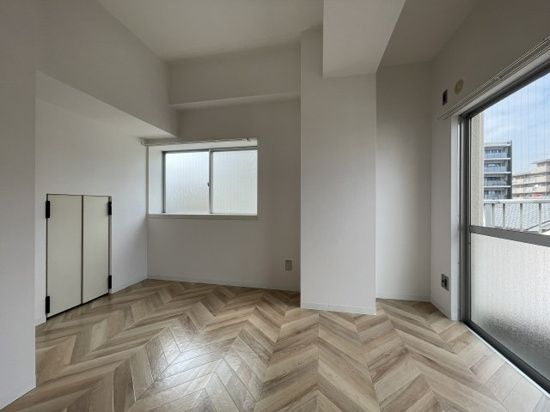 マンション善の洋室