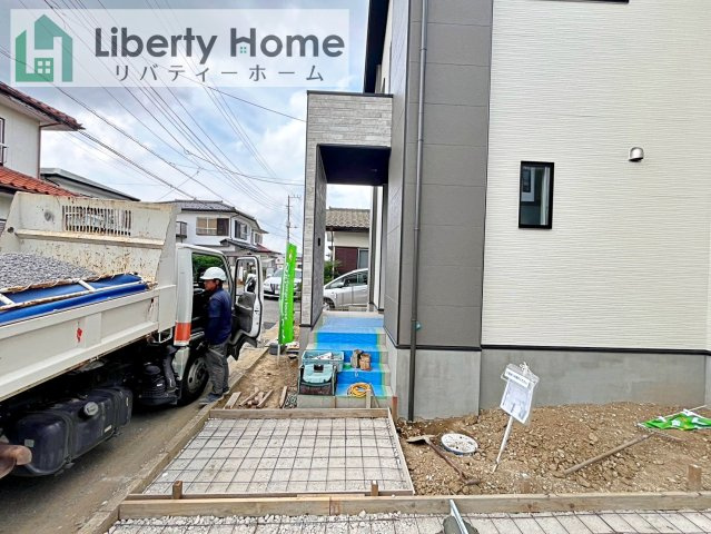 龍ケ崎市小通幸谷町1期　新築戸建のエントランス