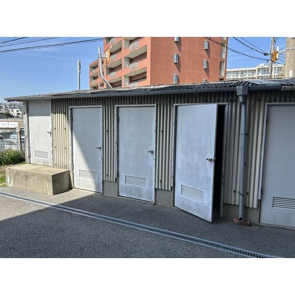 旭が丘コーポのその他|屋外トランクルーム付き