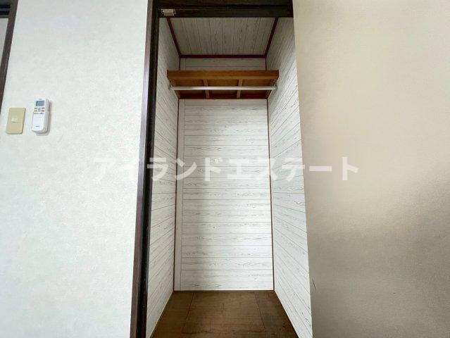 エントピア　角部屋　駅近　バストイレ別の収納