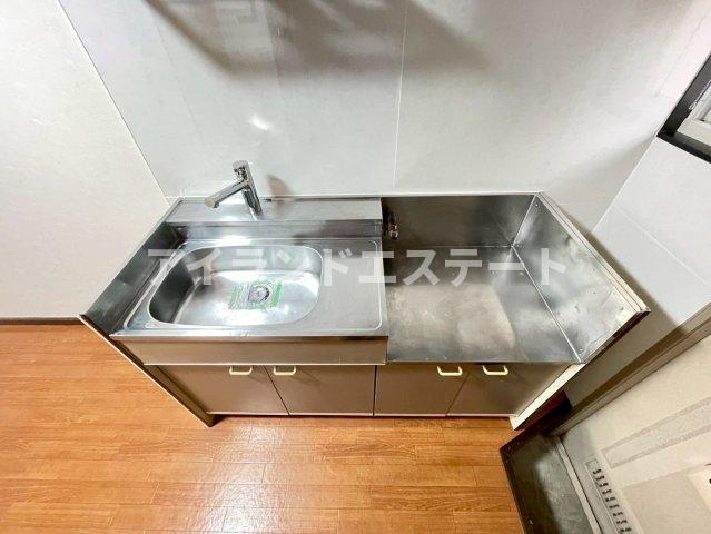 エントピア　角部屋　駅近　バストイレ別のキッチン
