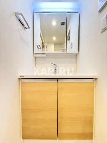 スプランディッド京橋EASTの独立洗面台