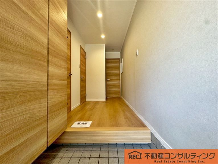 神戸市東灘区深江南町3丁目　中古戸建の玄関