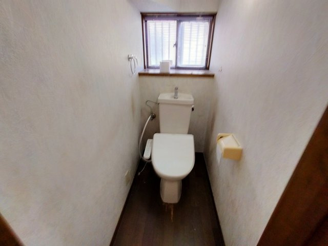 若竹台戸建てのトイレ
