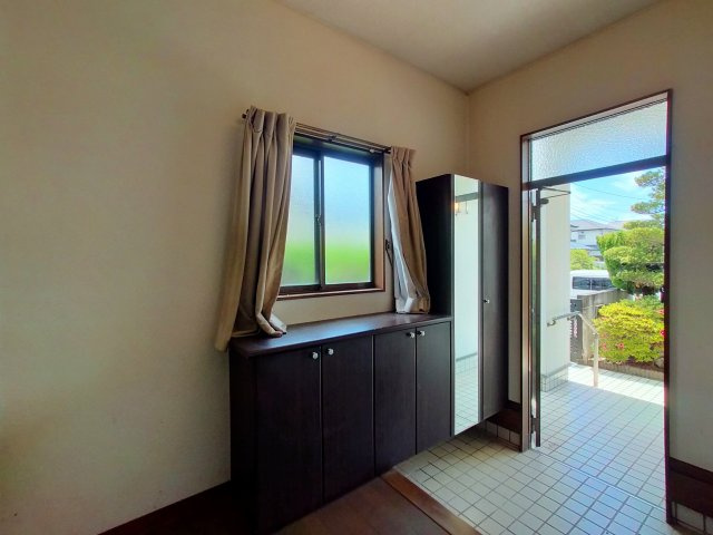若竹台戸建ての玄関