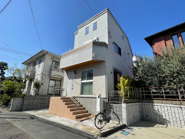 藤沢市鵠沼橘二丁目戸建の画像