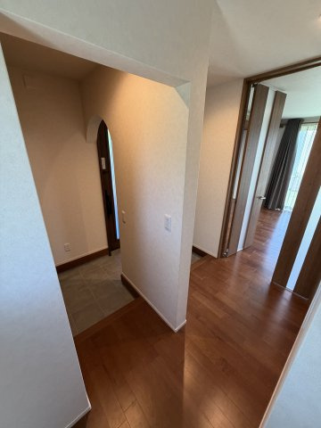 中古住宅　堀津町前谷の玄関