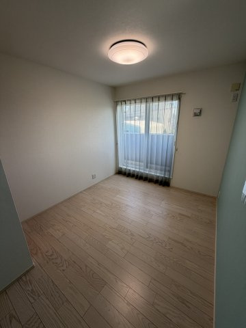 中古住宅　堀津町前谷の洋室|2階