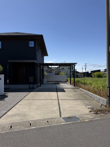 中古住宅　堀津町前谷の駐車場