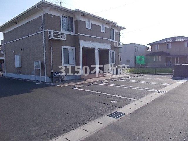 ラフィネⅠの駐車場|駐車場があります