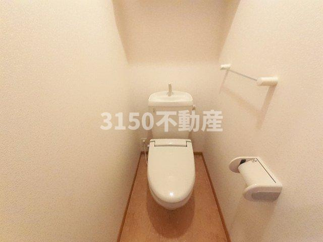 ラフィネⅠのトイレ|ゆったりとした空間のトイレです