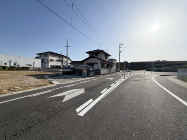 【前面道路含む現地写真】 | クレイドルガーデン総社市中原第4 (全1棟)