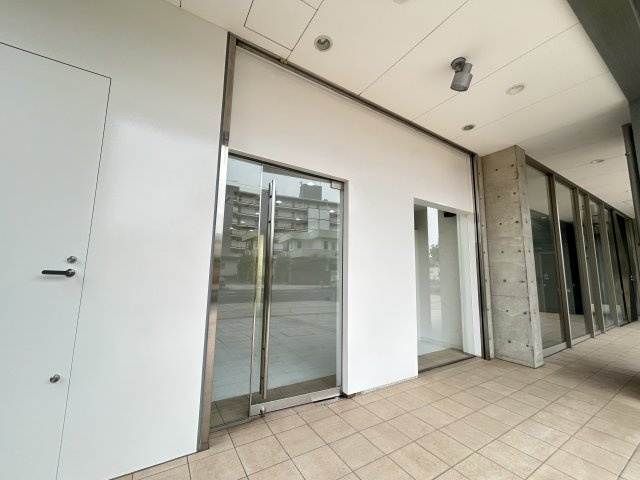 春日部市粕壁１丁目の店舗事務所