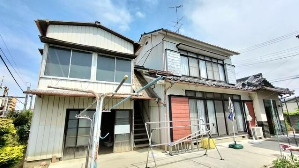 鴻巣市前砂　中古戸建の外観