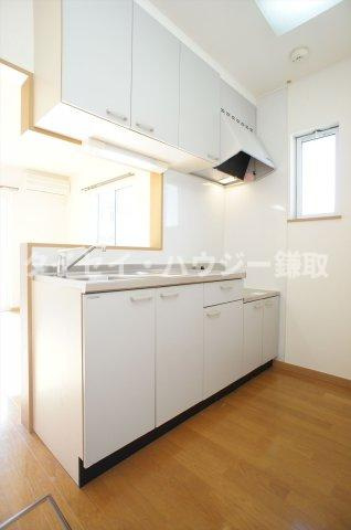 文京弐番館のキッチン|同タイプのお部屋です。現況が優先となります。