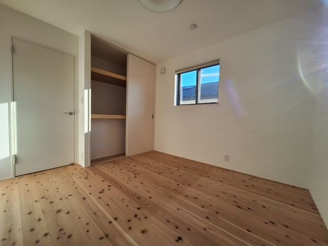 大塚町ヘーベルハウスの子供部屋|★キレイなフローリングのお部屋です★