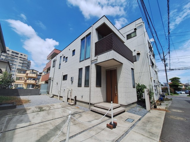 大塚町ヘーベルハウスのエントランス|★旭化成　ヘーベルハウス　戸建タイプ★
