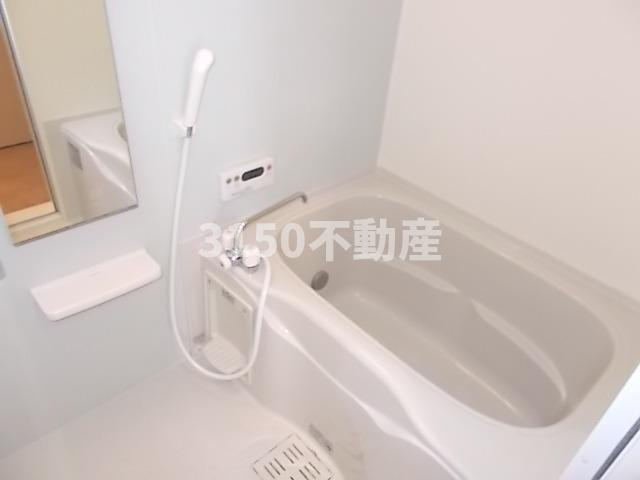柳の里Ａの浴室|ゆったり過ごせるお風呂です
