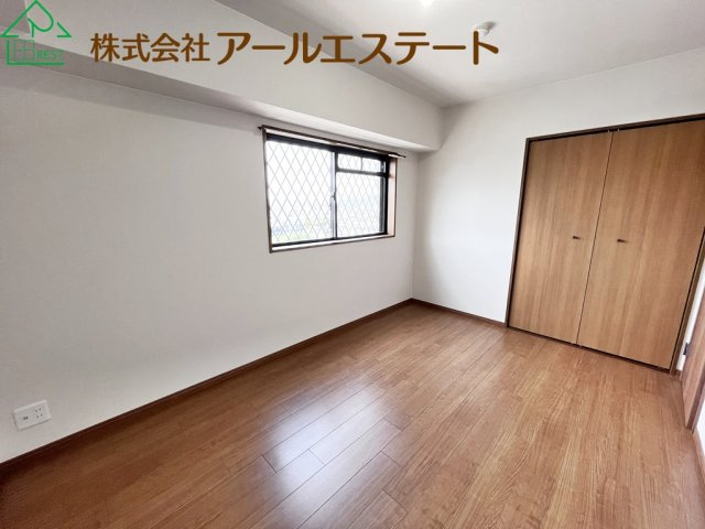 プレステージ姫路西飾磨Ⅱ　　山陽電鉄網干線「西飾磨駅」徒歩3分の子供部屋