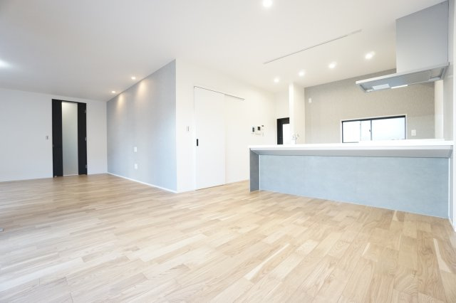 「リノベ」×「ミサワ施工」長久手市丁子田戸建の居間・リビング|ゆったり過ごせるリビングです