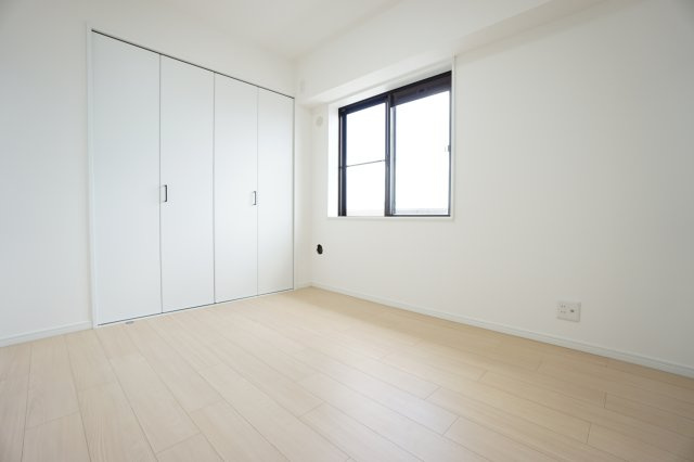 藤和シティコープ長久手の洋室|バルコニーに面しているため、陽当たり・通風良好です♪