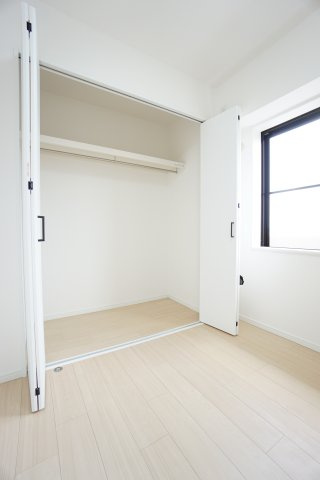 藤和シティコープ長久手の収納|大きなクローゼント付き！大切なお洋服やお荷物の置場も困らない！