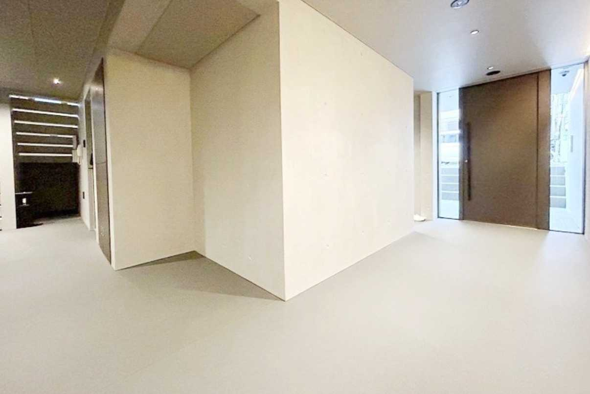 アトリオフラッツ三軒茶屋North　フリーレント　礼金０　築浅のロビー