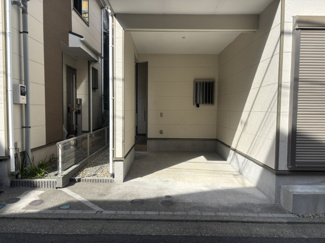 【駐車場】 | 戸塚町ー中古住宅ー | カースペース