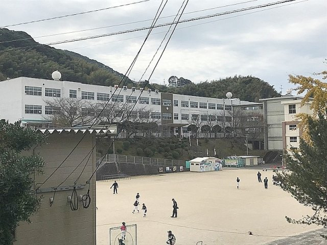 赤崎町売土地の周辺