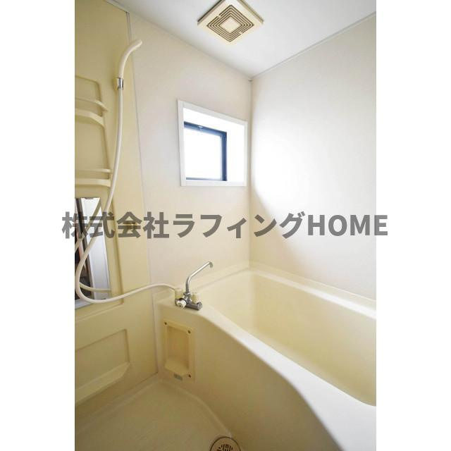 久留米市西町のアパートの浴室