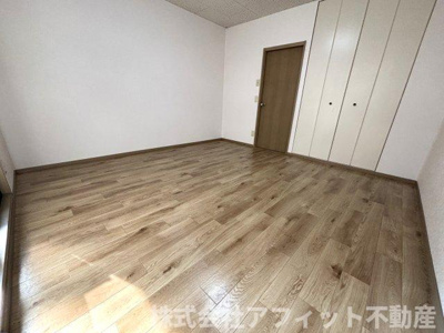 【寝室】 | キャッスル吉田 | 洋室8帖　
