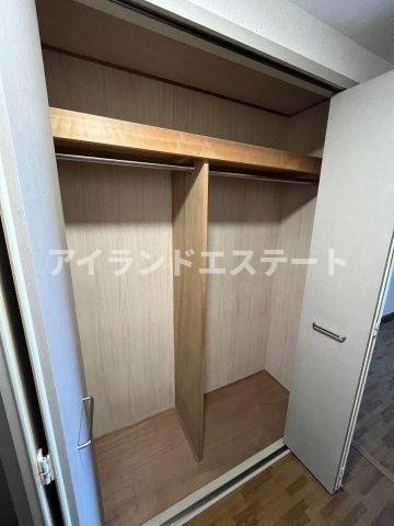 スターヴァレイⅢ　バイク相談　独立洗面台　2人入居可の収納