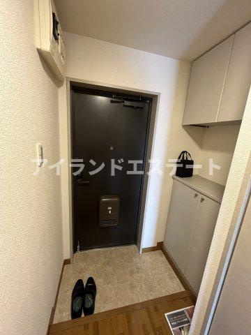 スターヴァレイⅢ　バイク相談　独立洗面台　2人入居可の玄関