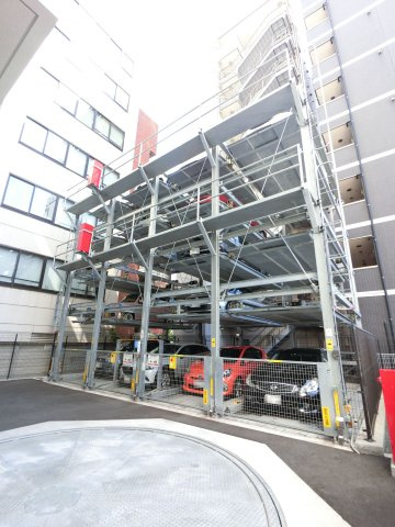 ISの駐車場