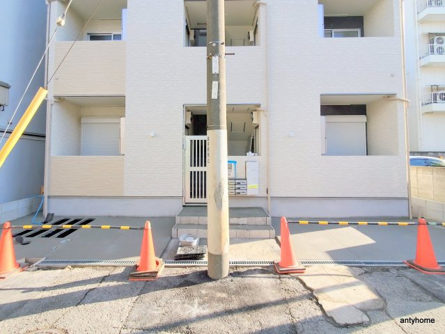 エスポワールミツヤ　仲介手数料無料のエントランス