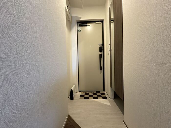 ウエスト　ポトスの玄関