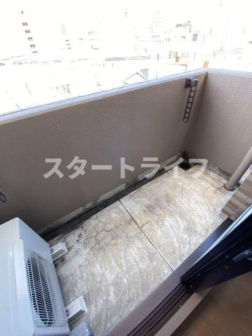 大阪市淀川区東三国４丁目の賃貸マンションのバルコニー