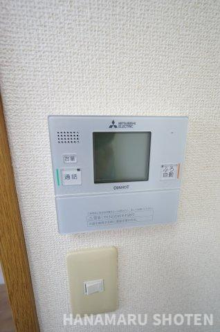 メヌエット81の発電・温水設備|＊当日ご案内可＊ご希望の物件まとめてご案内！弊社が掲載していない物件でもOK♪お気軽にご相談ください ♪お電話でのお問合わせがスムーズ♪
