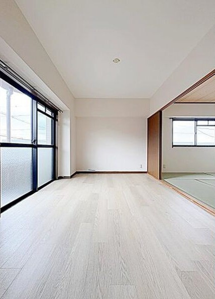 ウイング９５の居間・リビング