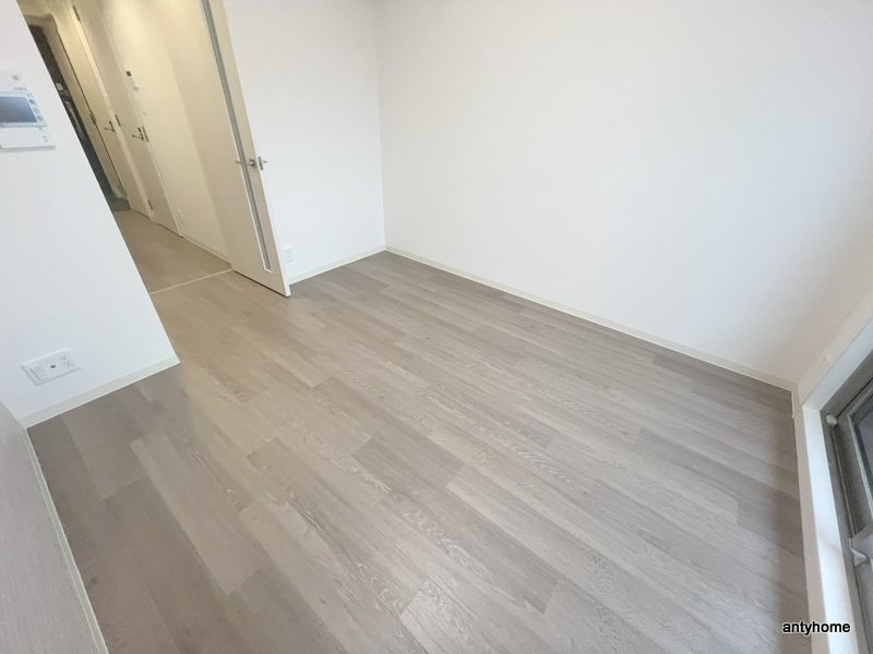 プレサンス　ＤＯＭＥＣＩＴＹ　コレーレ　仲介手数料無料の居間・リビング